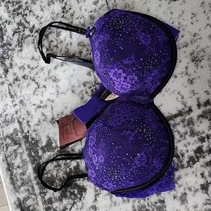VS Brand New - Gorgeous Line Lace Push-up Bra